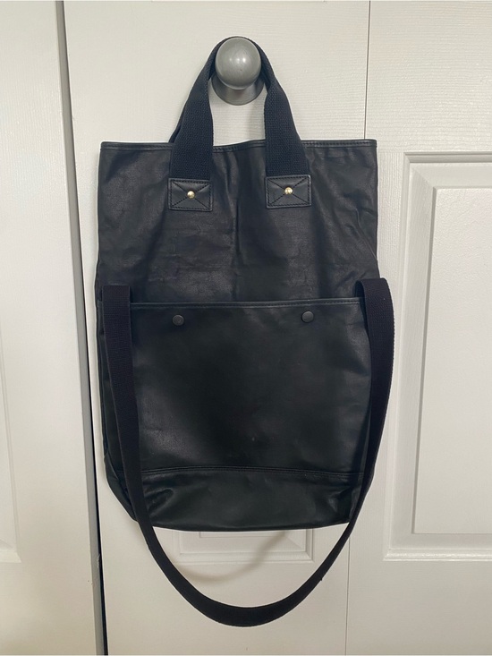 rag & bone Handbags - Rag & Bone Black Leather Tote with Dual Carry Straps